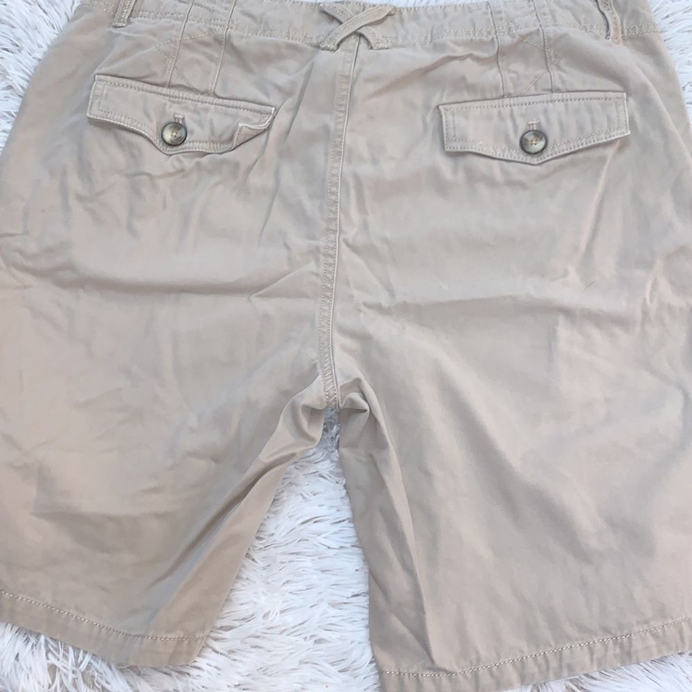 Eddie Bauer Blakely Light Tan Shorts